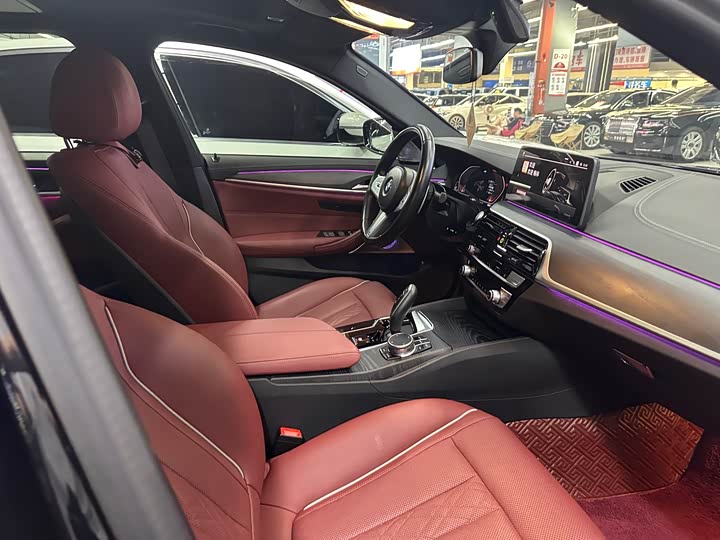 Фото 5 - BMW 5 Series