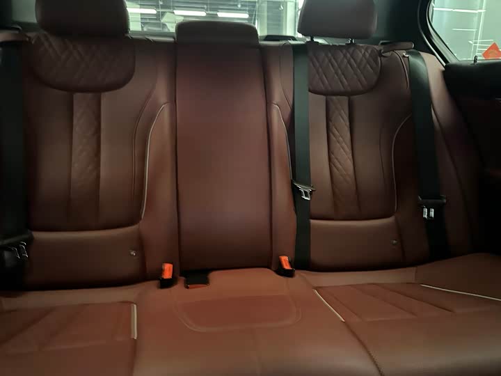 Фото 8 - BMW 5 Series