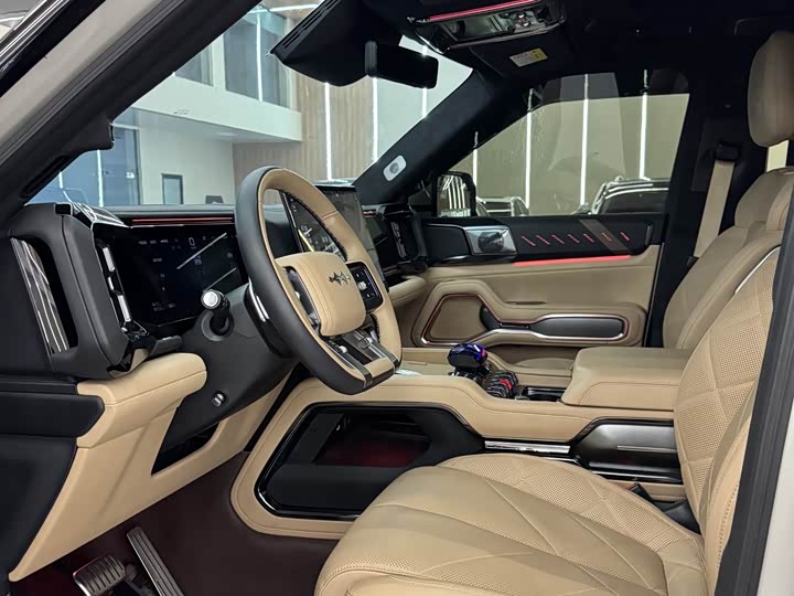 Фото 3 - BYD FangChengBao Leopard 8