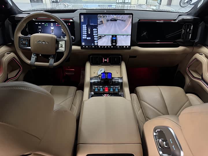 Фото 6 - BYD FangChengBao Leopard 8
