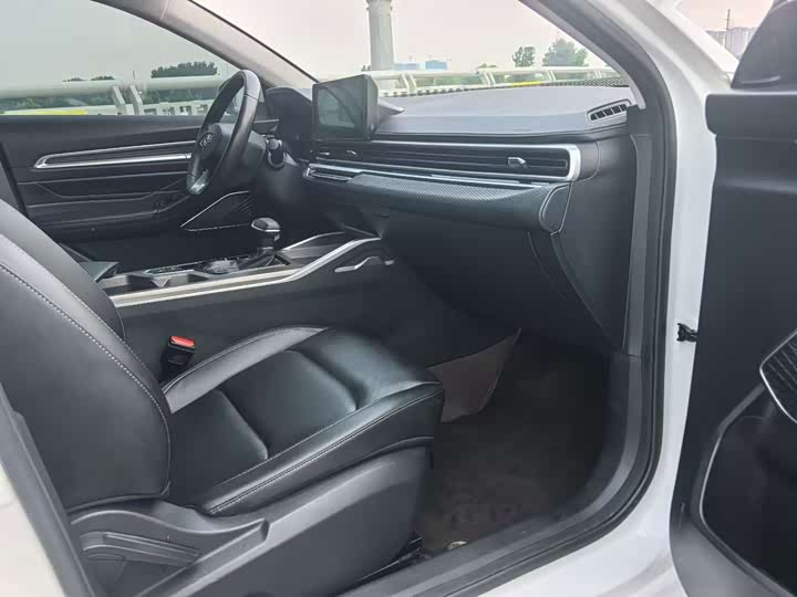 Фото 5 - Geely Emgrand