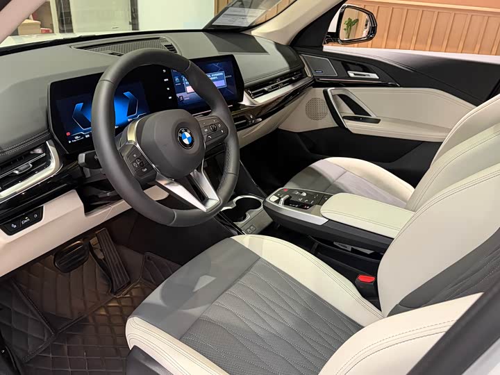 BMW X1 2025 2025款 sDrive25Li X设计套装
