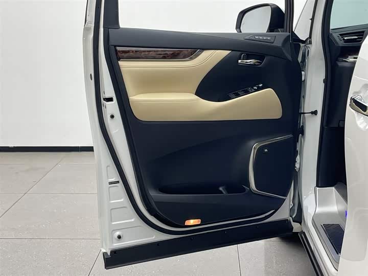 Toyota Alphard 2021 2021款 双擎 2.5L 豪华版