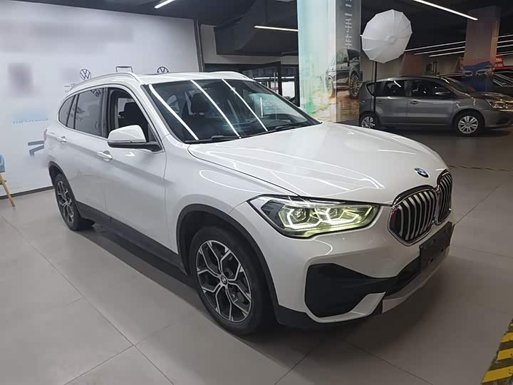Фото 4 - BMW X1