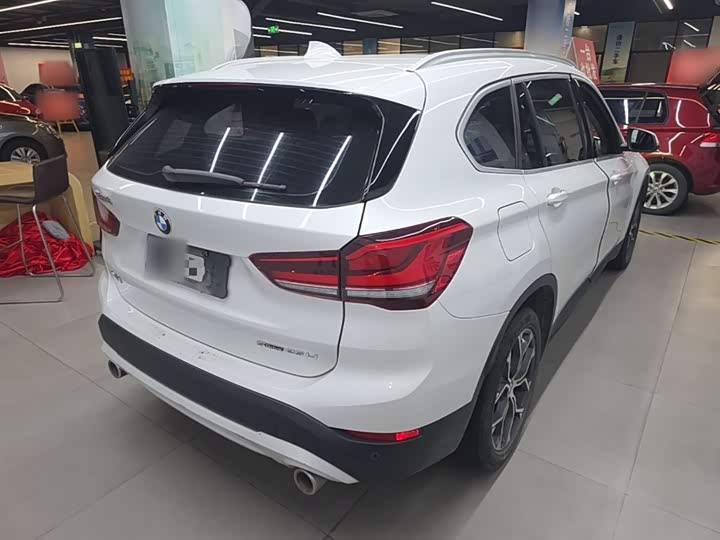Фото 7 - BMW X1