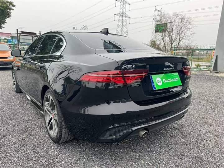 Zdjęcie 7 - Jaguar XE L