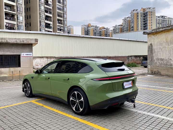 Фото 6 - Nio ET5T