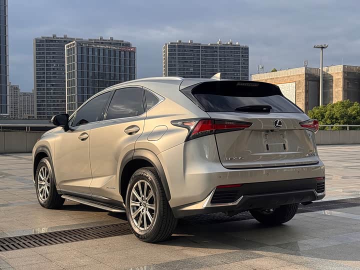 Фото 7 - Lexus NX