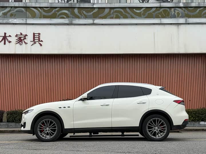 Maserati Levante 2021 2021款 3.0T 标准版