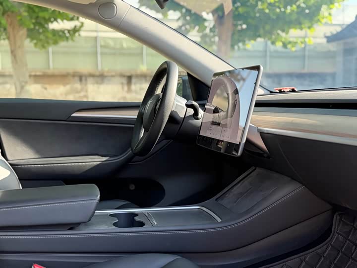 Tesla Model Y 2022 2022款 改款 后轮驱动版