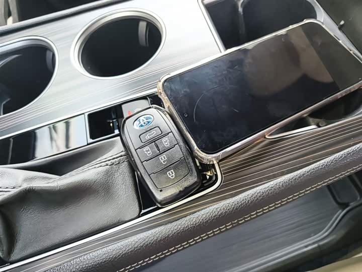 صورة 9 - Toyota Sienna