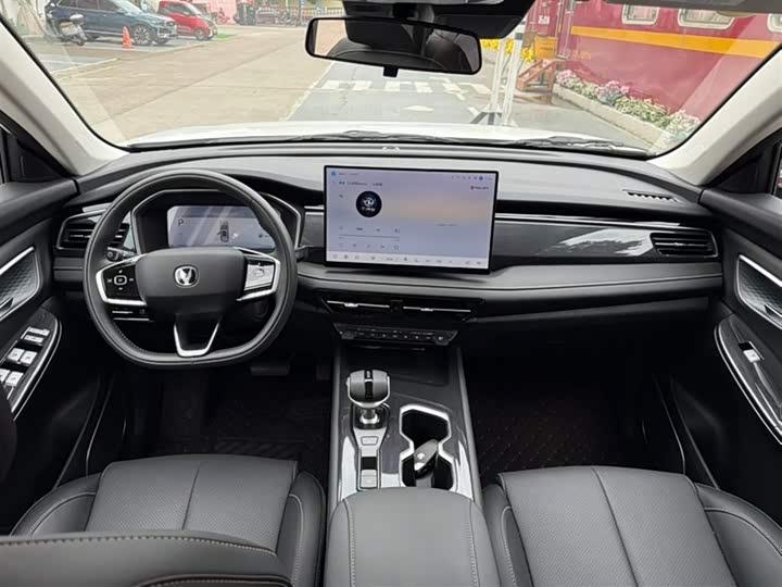 Changan CS75 2026 2026款 PRO 1.5T DCT 尊享型 7座
