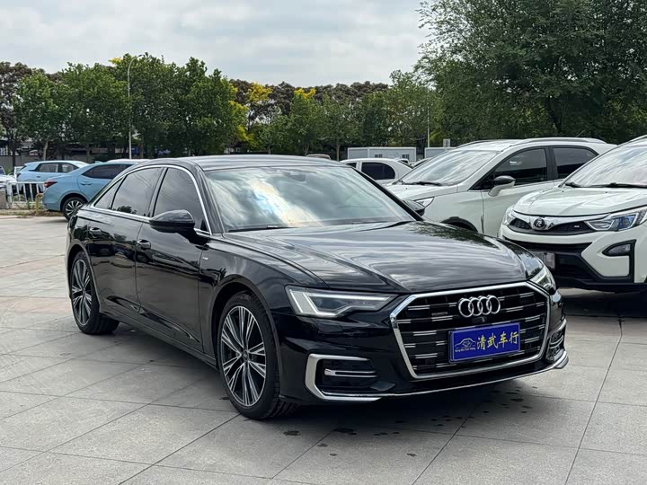 Фото 2 - Audi A6L