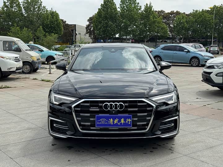 Фото 3 - Audi A6L