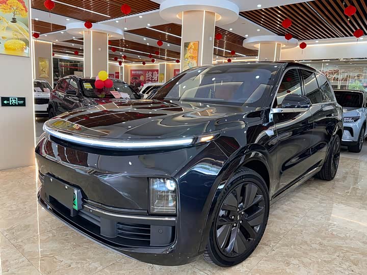 Zdjęcie 1 - LiXiang L9