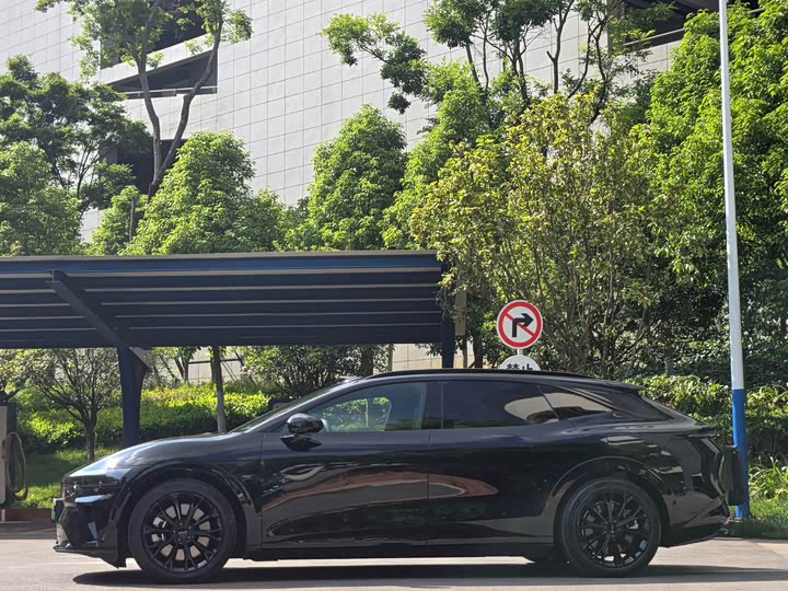 Zeekr 007 2025 2025款 长续航后驱智驾版 100kWh
