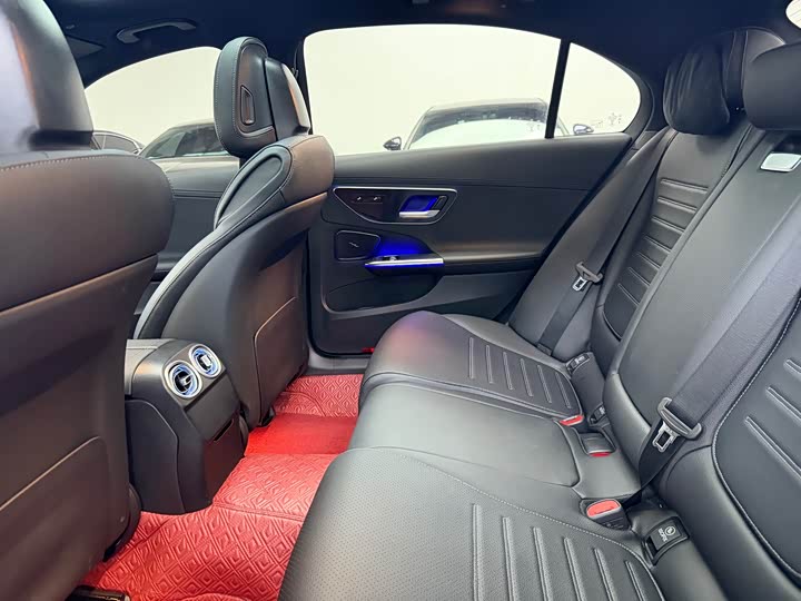 Фото 8 - Mercedes-Benz C-Class