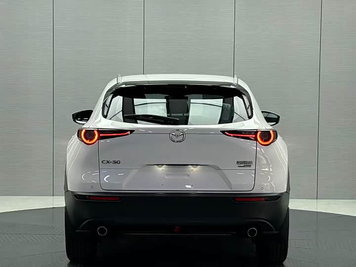 Фото 4 - Mazda CX-30