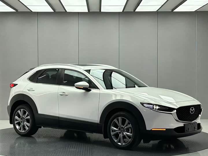 Фото 6 - Mazda CX-30