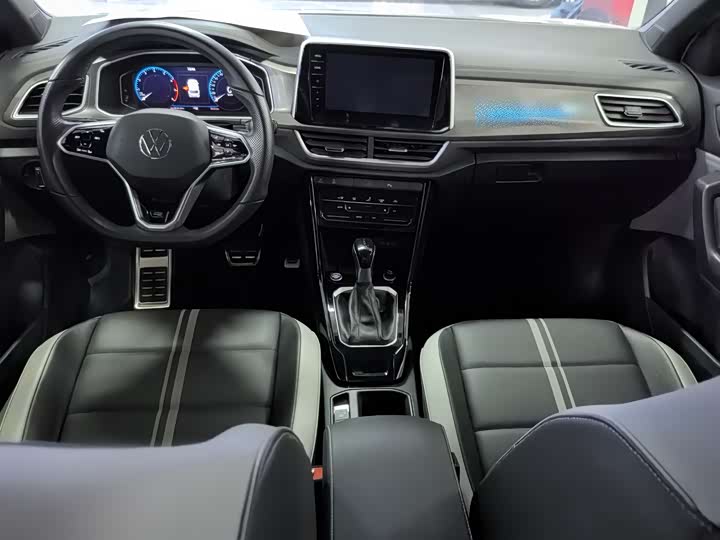 Фото 8 - Volkswagen T-Roc