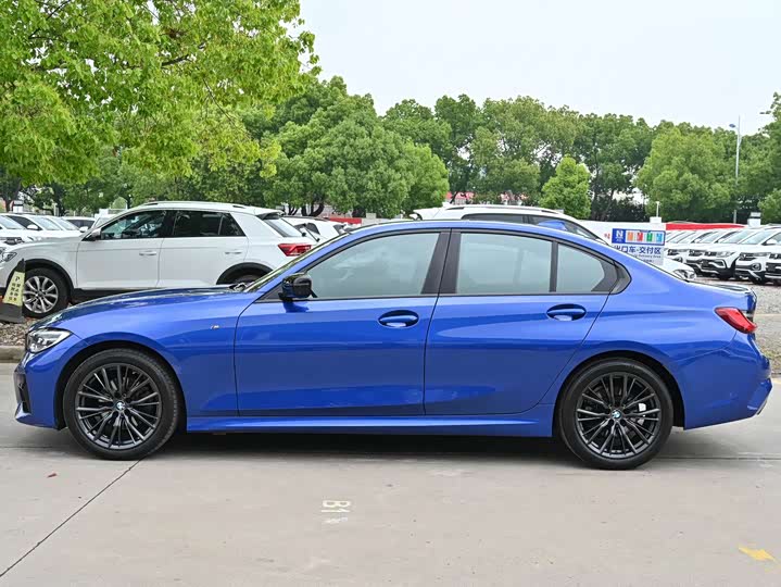 Фото 3 - BMW 3 Series
