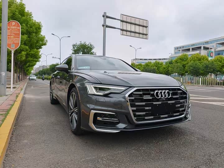 Фото 2 - Audi A6L