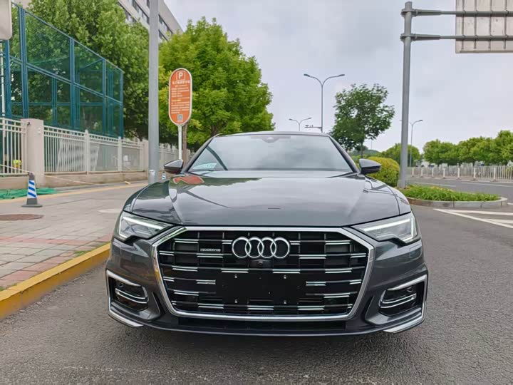 Фото 3 - Audi A6L