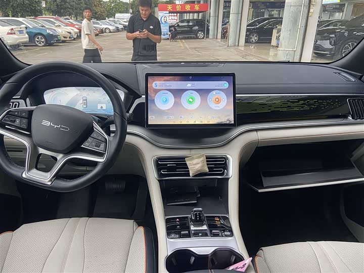 Zdjęcie 9 - BYD Song Plus Hybrid/EV
