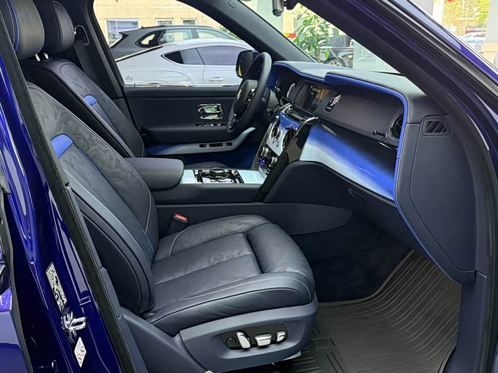 Rolls-Royce Cullinan 2024 2024款 Black Badge