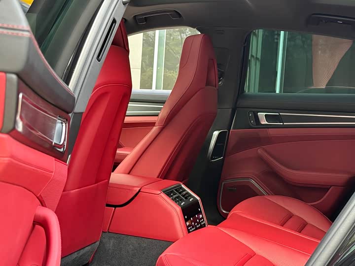 Porsche Panamera Hybrid 2023 2023款 Panamera 4 E-Hybrid 铂金版 2.9T