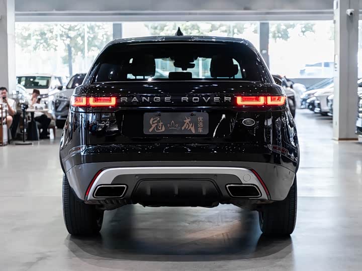 Photo 4 - Land Rover Range Rover Velar