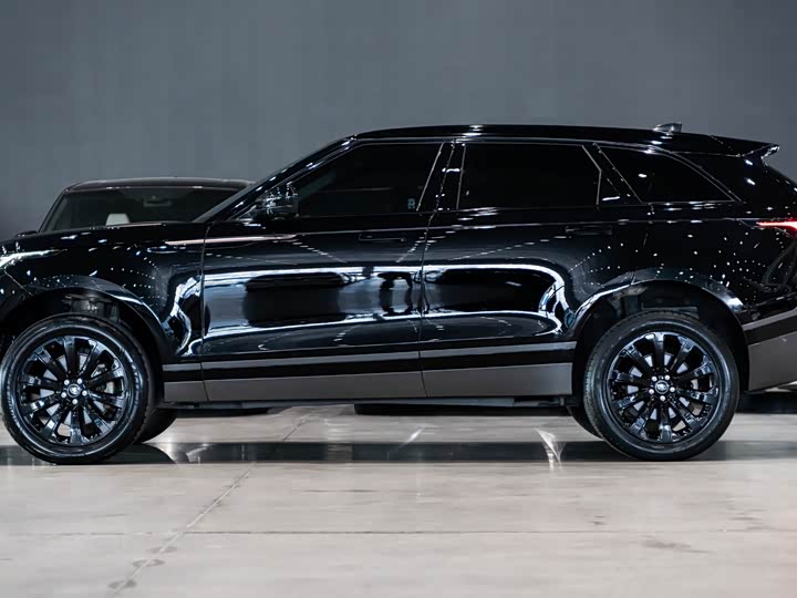 Photo 5 - Land Rover Range Rover Velar
