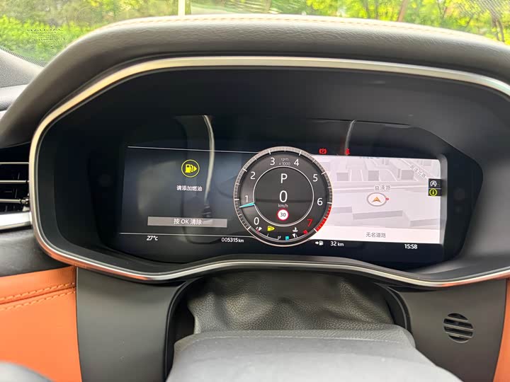 Jaguar XF L 2024 2024款 2.0T P300 四驱旗舰运动鎏金版