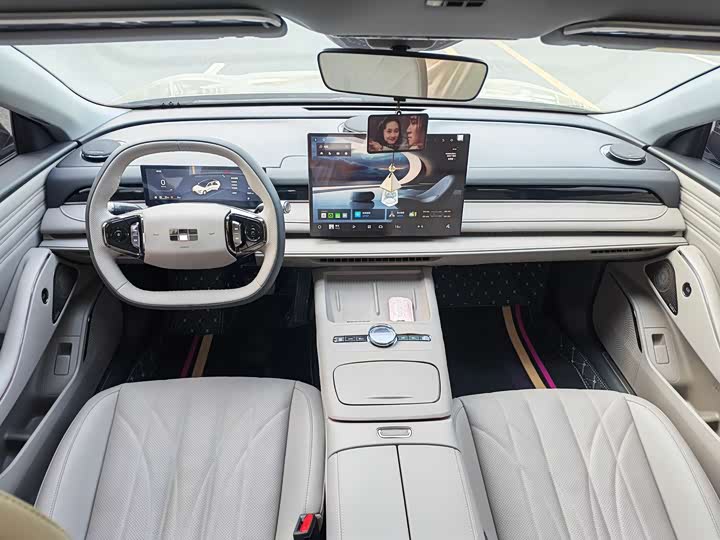 2025 Geely Galaxy Starshine 8 EM-i