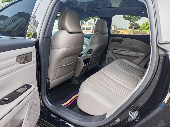 Фото 6 - Geely Galaxy Starshine 8 EM-i