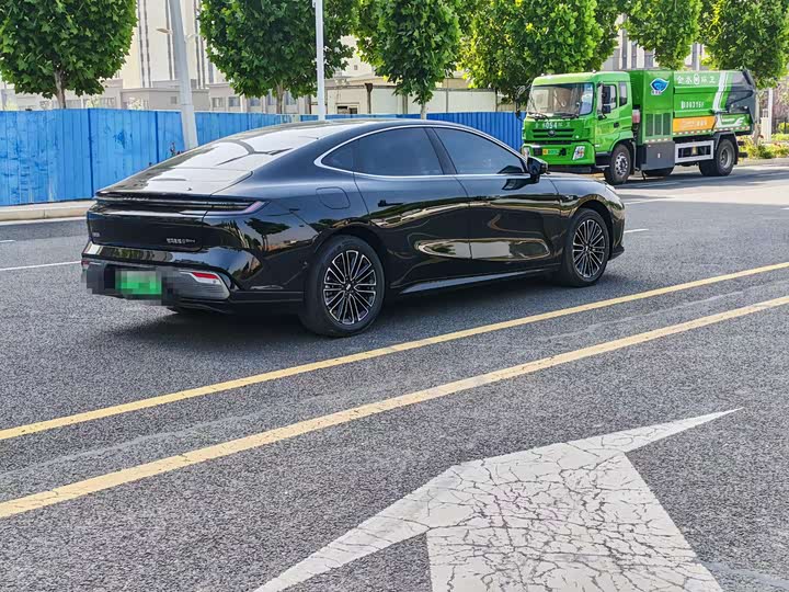 Фото 7 - Geely Galaxy Starshine 8 EM-i