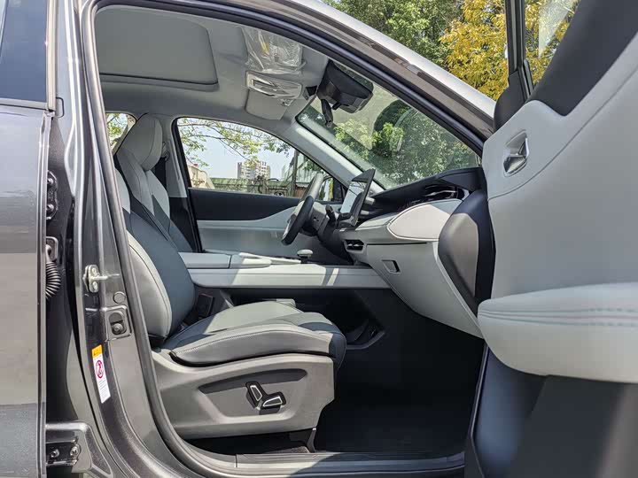 Changan UNI-Z 2025 2025款 1.5T 尊贵型