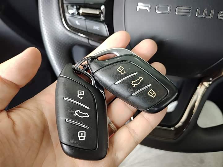 Roewe RX5 2021 2021款 PLUS 330TGI 自动国潮智享版