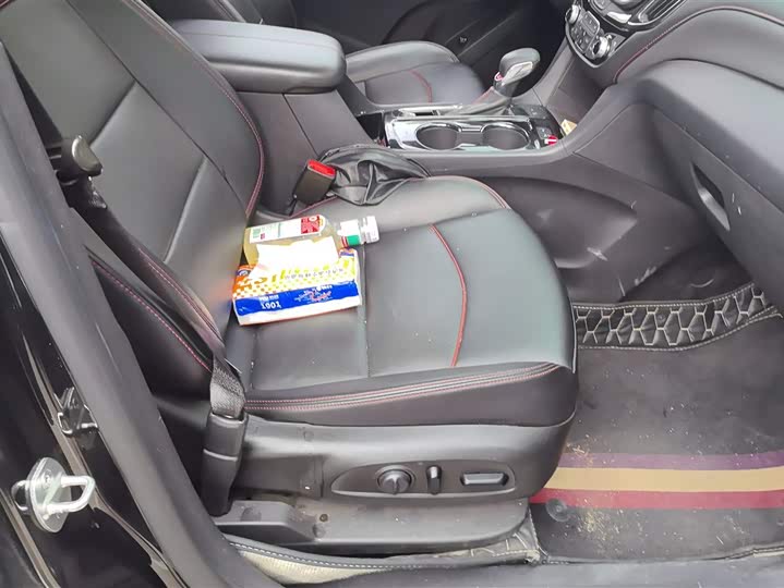 Chevrolet Equinox 2022 2022款 轻混 550T RS 四驱智能捍界版