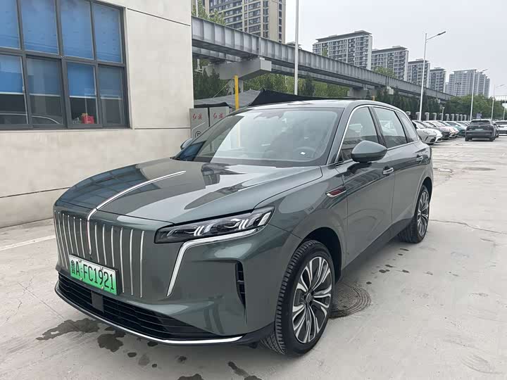 Photo 1 - Hongqi HS6 Hybrid