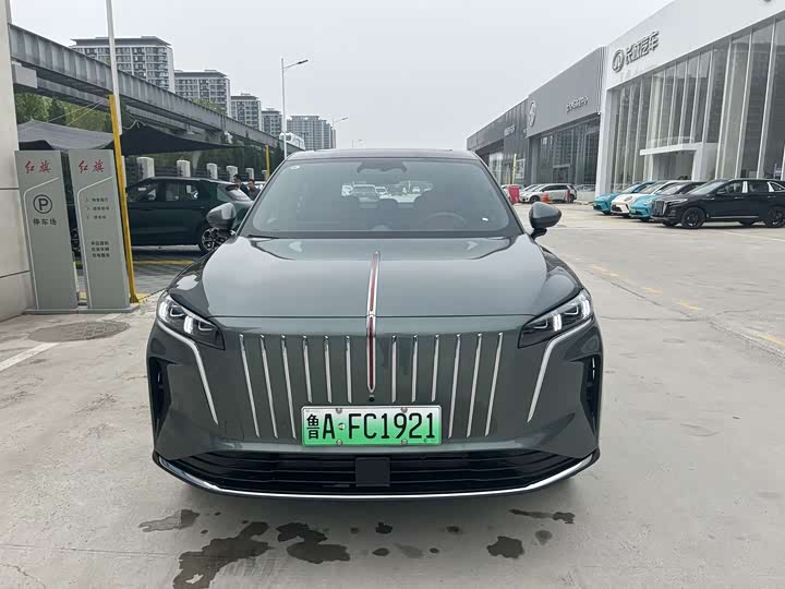 Photo 2 - Hongqi HS6 Hybrid