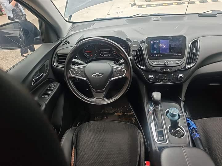 Фото 7 - Chevrolet Equinox