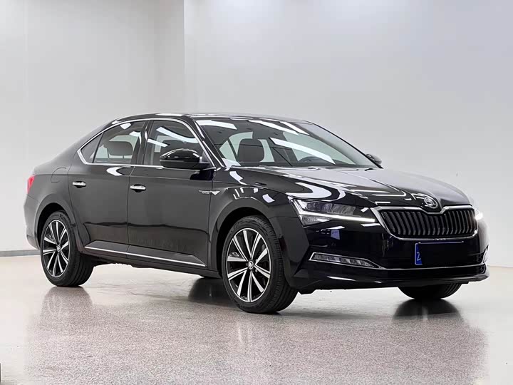 Skoda Superb 2025 2025款 TSI280 DSG尊享版