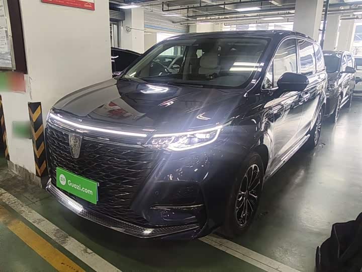 Фото 2 - Roewe iMax 8
