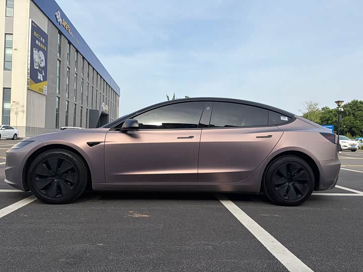 Zdjęcie 2 - Tesla Model 3