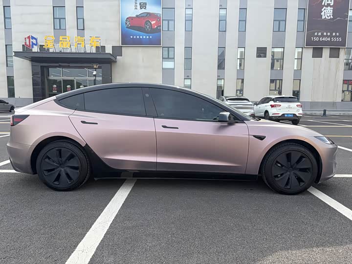 Zdjęcie 5 - Tesla Model 3