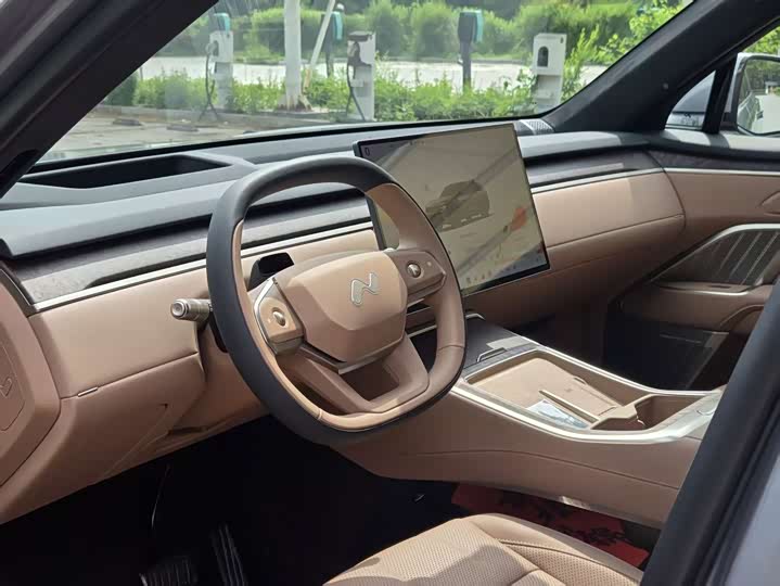 Nio Onvo L90 2025 2025款 Ultra 六座版