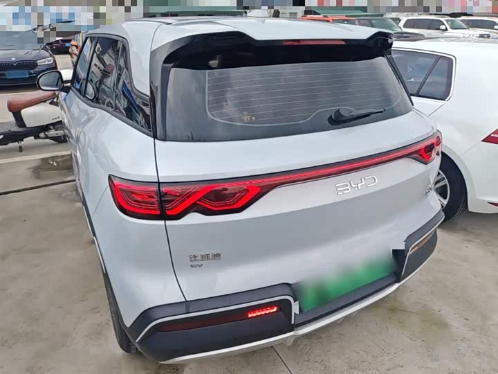 Фото 6 - BYD Yuan Up