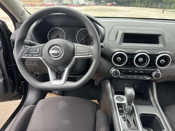 Nissan Sylphy 2026 2026款 1.6L CVT省心版