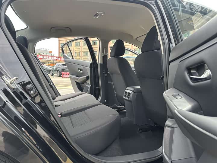 Nissan Sylphy 2026 2026款 1.6L CVT省心版